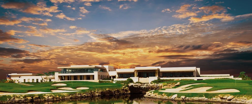 Casa Club y amenidades Yucatán Country Club